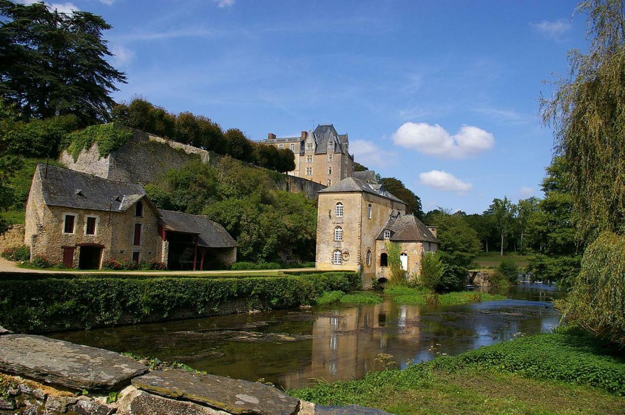 Logis de la Helberdière Cossé-en-Champagne Extérieur photo